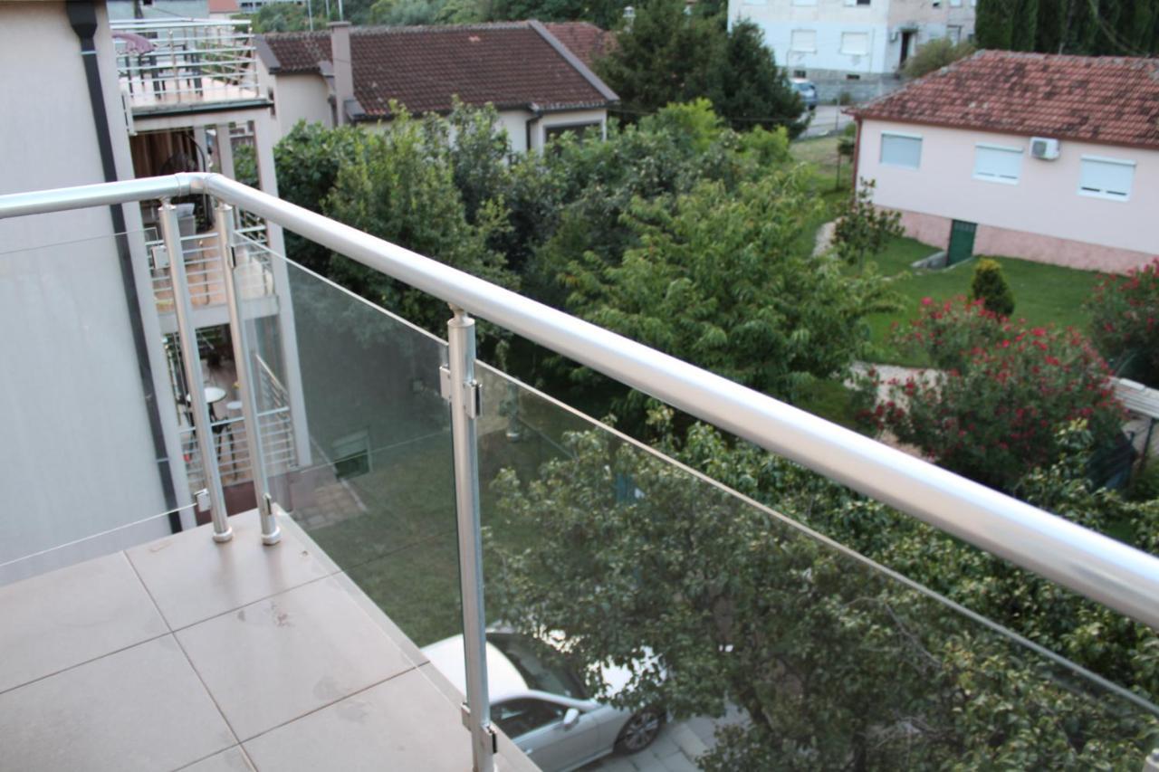 Delta Studio Apartman Podgorica Exterior foto