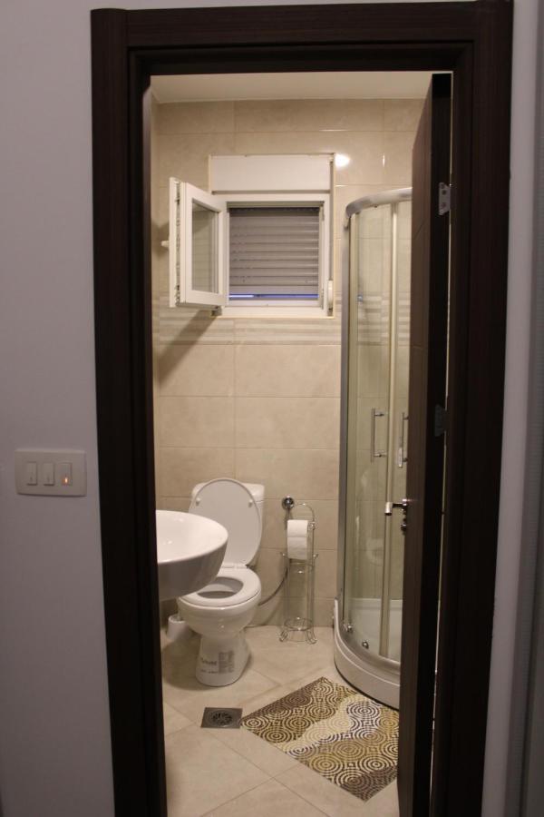 Delta Studio Apartman Podgorica Exterior foto